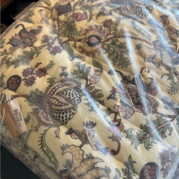 Roller Rabbit Multi-Color Comforter - Picture 3 of 4